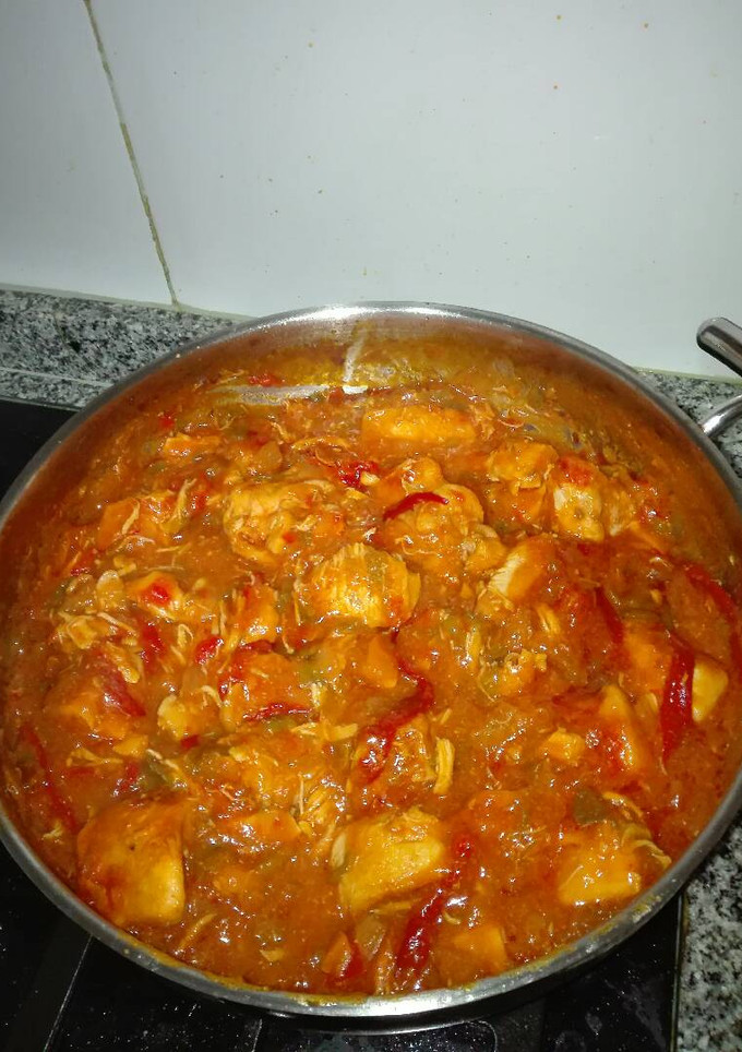 Una foto de Pollo al chilindrón