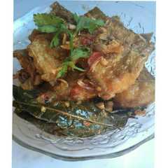 รูปของ Ikan laut bumbu kuning