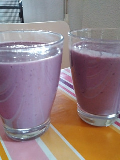 Una foto de Batido de moras y frambuesas