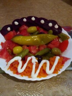صورة لوصفة سلطة مشكلة 🍲