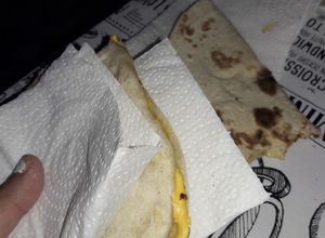 Una foto de Quesadilla de cheddar(LA MASA SIRVE PARA TACOS)