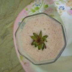 A picture of Strawberry milkshake.