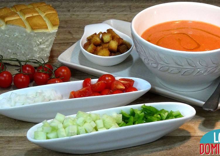 Gazpacho Andaluz, receta tradicional muy fácil, rápida y refrescante