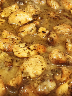 A picture of Garlic Chicken.