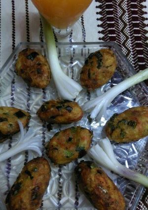 A picture of Vegetable Rolls.