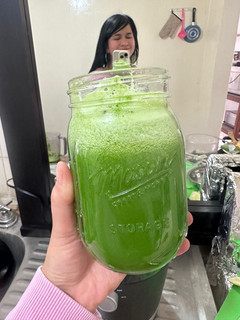 Una foto de Jugo verde de 7 frutas y verduras