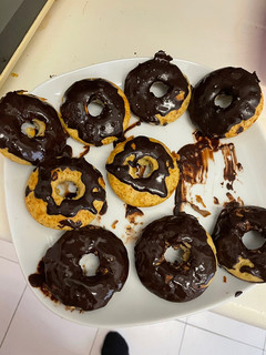 Foto principal de Donuts snickers saludables
