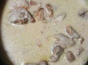 Una foto de salsa carbonara leche