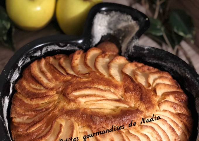 Recette Savoureux Gâteau aux pommes et mascarpone dans un moule
original 😊😊😊