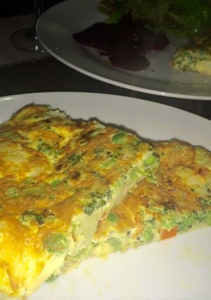 Una foto de Cocina para principiantes: tortilla de verduras (aprovechando sobras)