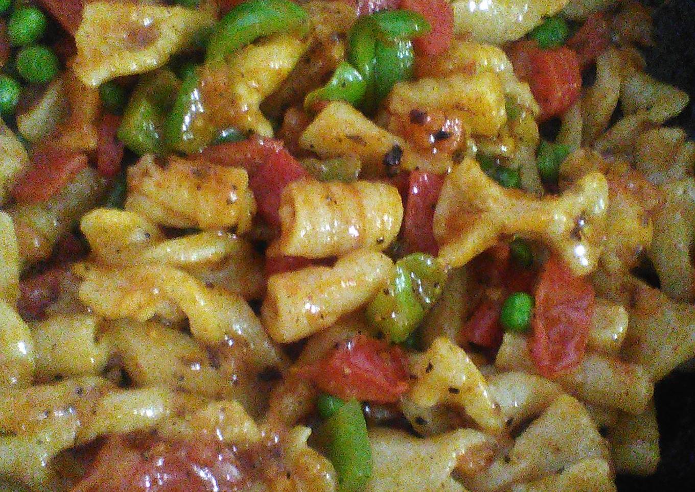 Homemade macaroni/ pasta with vegetable tadka