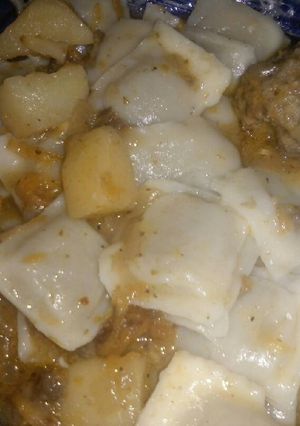 Una foto de Ravioles con salsa de albóndigas