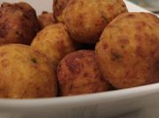 A picture of deep fried appetizers