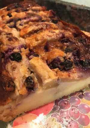 Foto principal de Cake de kéfir con arándanos y manzanas