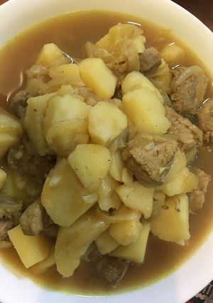 燉馬鈴薯豬肉 的食譜成品照片