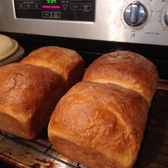 A picture of Nana's Old-fashioned White Bread.