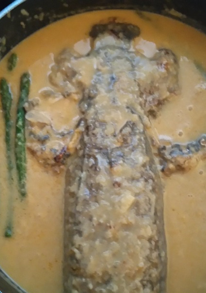 Una foto de Cogote de merluza en salsa