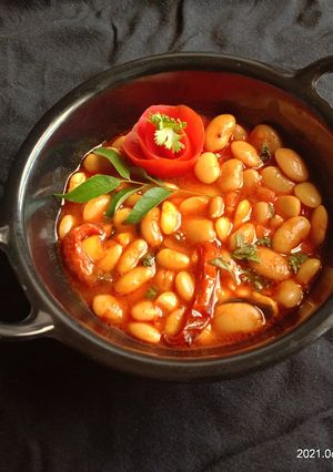 વાલનું શાક (Val Shak Recipe In Gujarati) રેસીપી મુખ્ય ફોટો