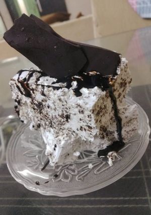 A picture of Cookie And Cake Ice Cream with extra chocolate.
