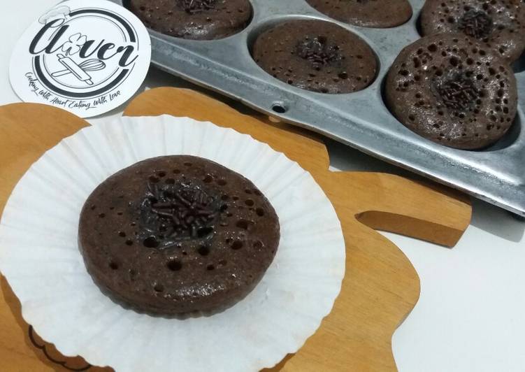 Bagaimana Menyiapkan Pukis bulat coklat, Bisa Manjain Lidah