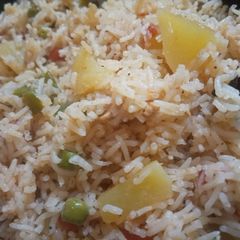 Gajar Matar Shimla Pulao | vegetables Fried Rice | Chinese Pulao A picture of Gajar Matar Shimla Pulao | vegetables Fried Rice | Chinese Pulao.