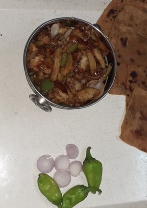 પોટેટો ચીલી(potato chilli in Gujarati) રેસીપી મુખ્ય ફોટો