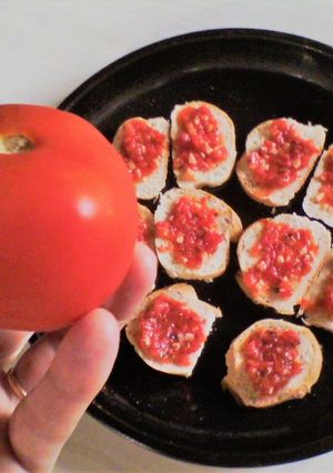 Una foto de Tostadas saladas para copetín