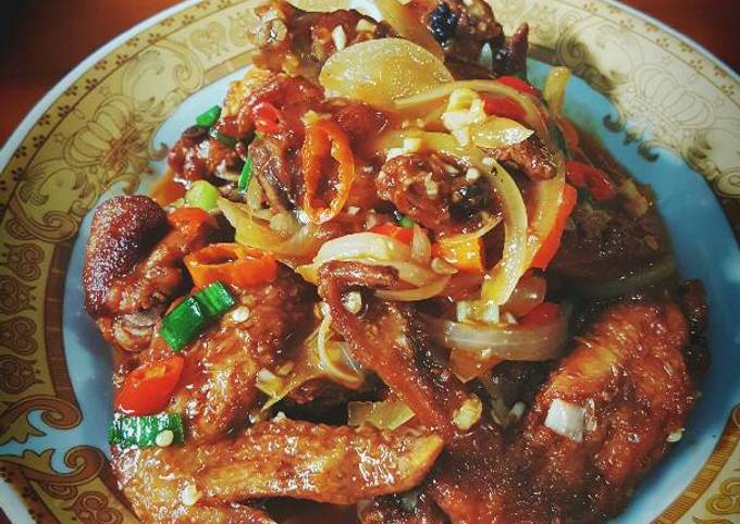 Bagaimana Membuat Chiken wings..asam manis pedas😋, Sempurna
