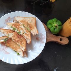 A picture of Capsicum mayonnaise sandwich.