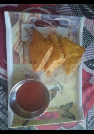 ब्रेड पकौड़ा(bread pakoda recipe in hindi) रेसिपी मुख्य फोटो