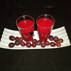 A picture of Grapes juice.