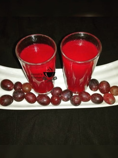 A picture of Grapes juice.