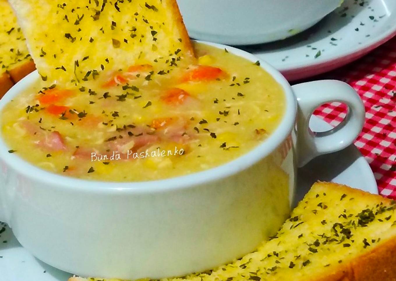 Resep Soup Cream Smoked Beef with Garlic Bread Anti Gagal