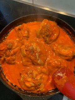 Una foto de Contramuslos en salsa de pimientos