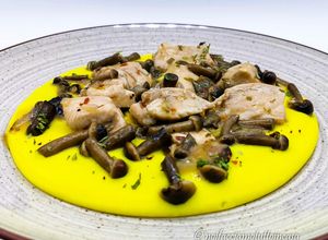 Foto di Petto di Pollo Gustoso con Chiodini e Pure