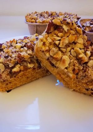 A picture of Mini Oat, Carrot, and Hazelnut Cakes.