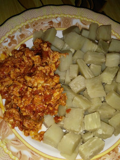 A picture of Dafaffen doya da miyan kwai.