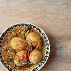 A picture of Telur Masak Santan Cabai Hijau.