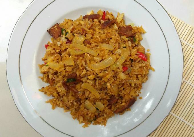 Resep Nasi Goreng Bawang bombay oleh Ka Pawon by Elysnawati - Cookpad