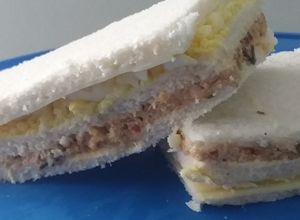 Una foto de Sándwich de pollo