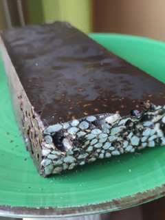 Una foto de Turrón de chocolate tipo Suchard