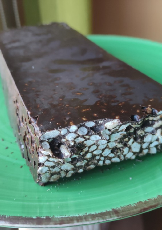 Una foto de Turrón de chocolate tipo Suchard