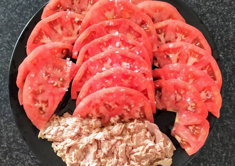 Ensalada de tomate Rosa con atún