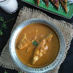 A picture of Paapletaa Aambat (Pomfret Curry).