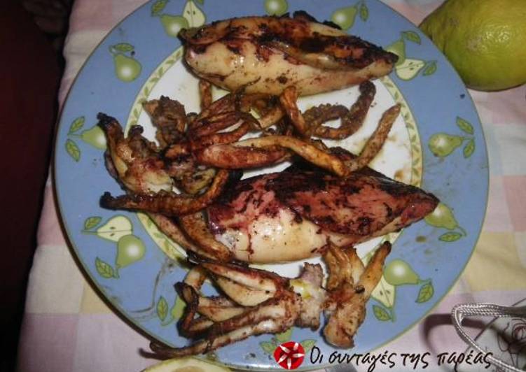 Barbecued thrapsala with grilled vegetables
