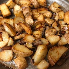 A picture of Home fries.