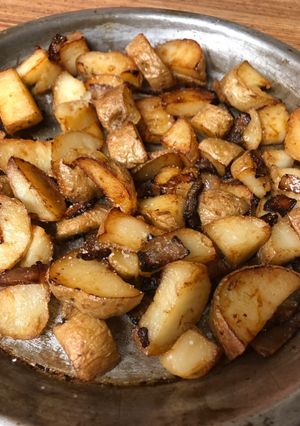 A picture of Home fries.