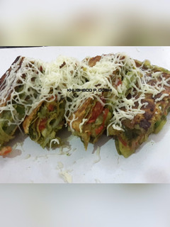 A picture of Bombay style leftover chapati sandwich.