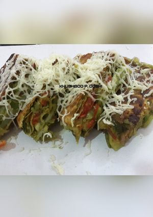 A picture of Bombay style leftover chapati sandwich.