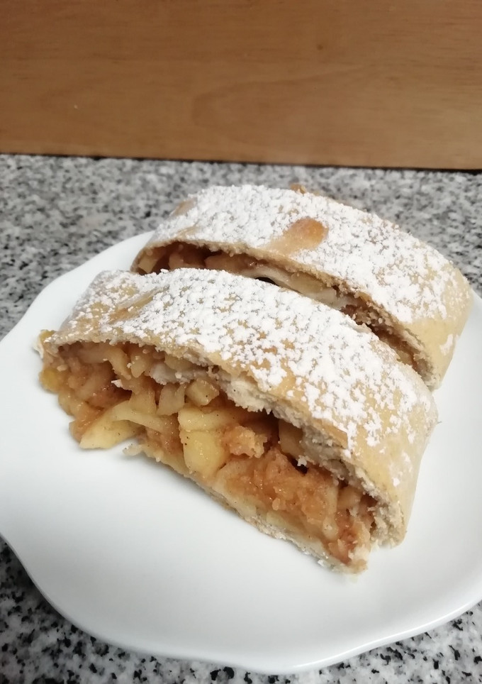 Una foto de Strudel de manzana